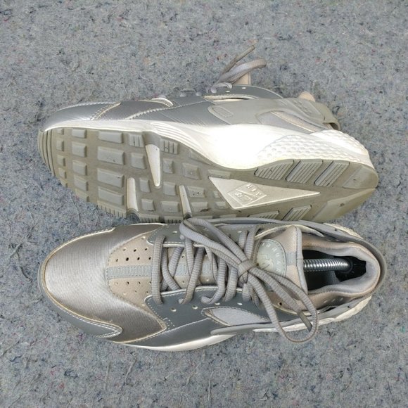 Nike Air Huarache Run SE Low Womens Size 8.5 Shoes Gray 859429-002 NO INSOLES - Picture 5 of 10